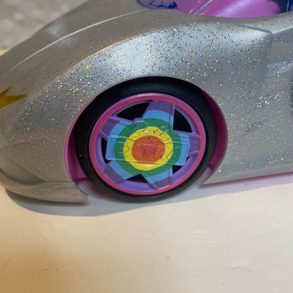 Barbie Extra 🤩⭐️Convertible with 🛼Roller Skate Crew - Picture 2 of 14